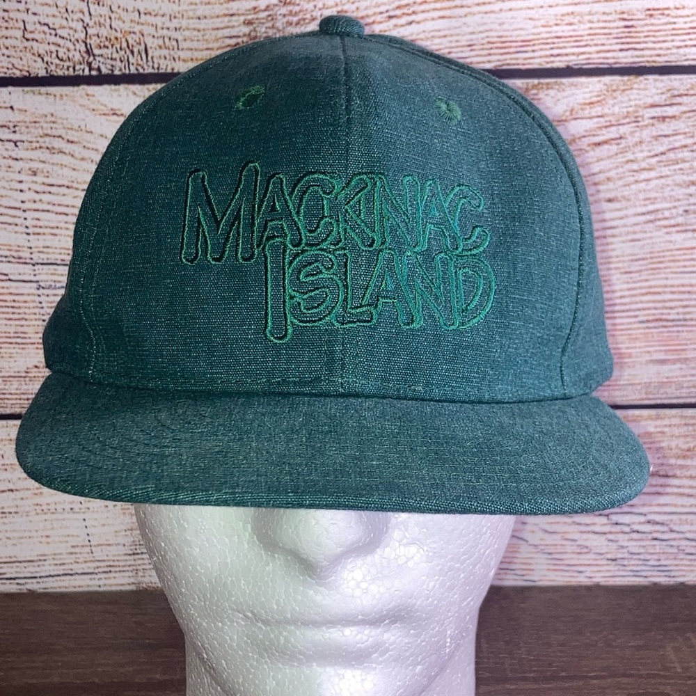 EUC Mens SnapBack Green Mackinac Island OSFA Hat